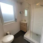 Cosy House In The Centre Of フォーレンダム