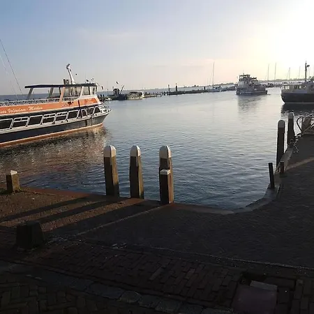 Nyaraló Cosy House In The Centre Of